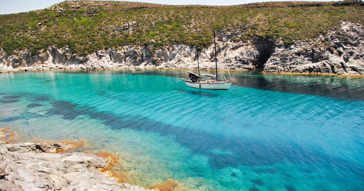 natante o imbarcazione: cosa cambia davvero quando la barca usata supera i dieci metri